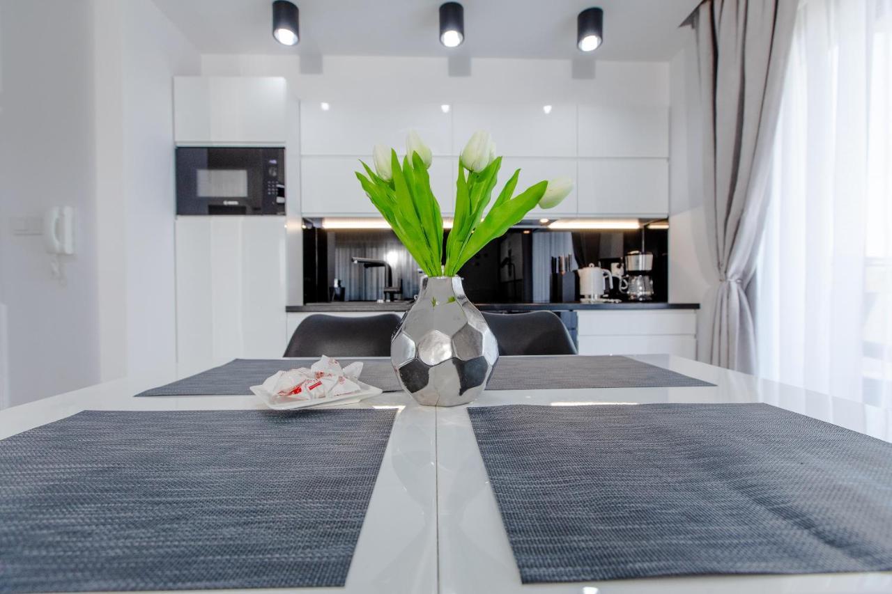Apartament Linia Komfortu Gardenia Dziwnow Z Widokiem Na Morze Epapartamenty Luaran gambar